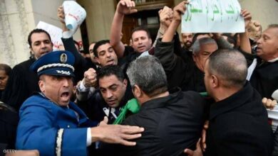 جانب من احتجاجات الجزائريين ضد ترشح بوتفليقة