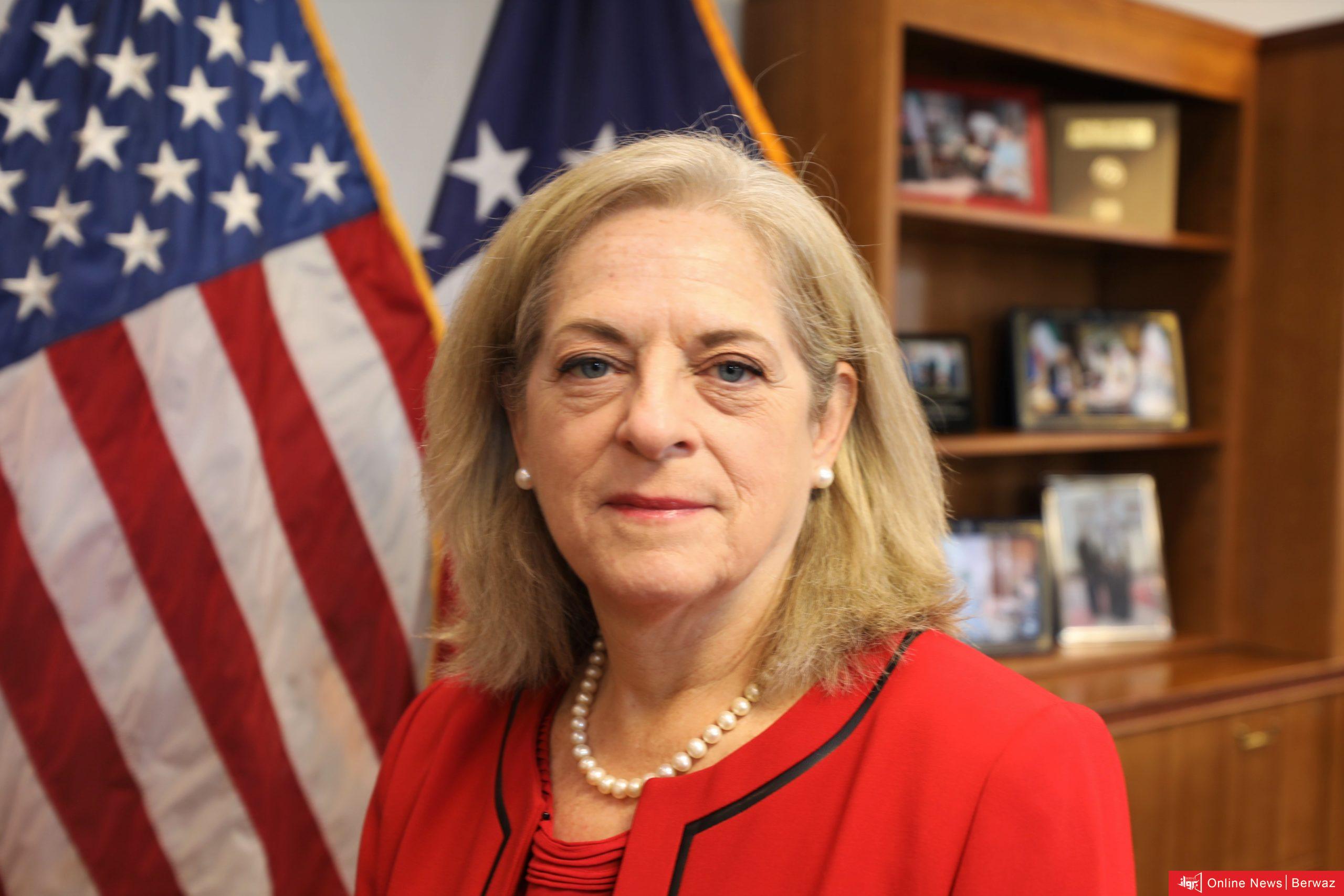 السفيرة الأمريكية