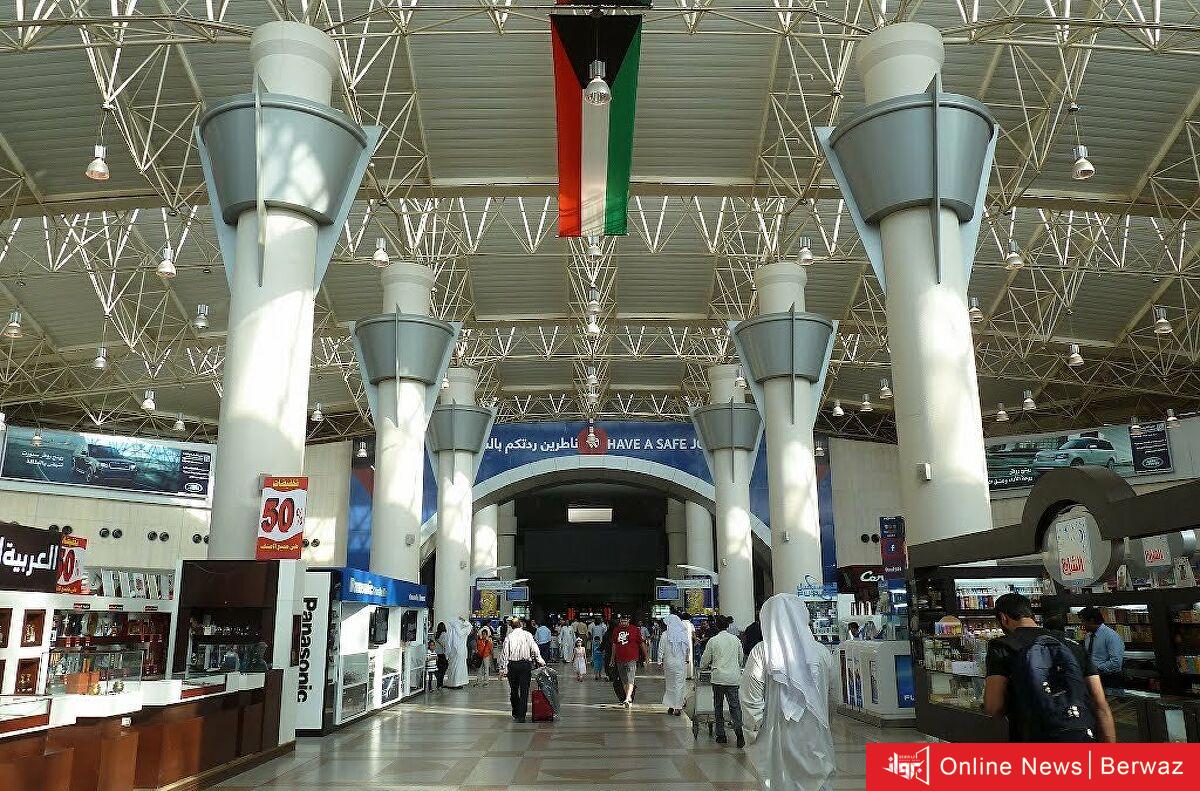 بالسفر إلى خارج البلاد