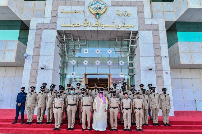 وزير الداخلية وطلبة الدفعة 46