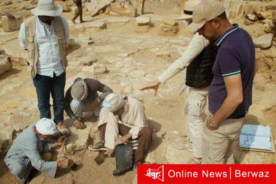 أثناء إكتشاف أحد معابد الشمس المفقودة بصحراء مصر منذ 4500 عام