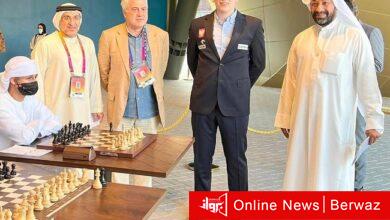بطل العالم فى لعبة الشطرنج البولندي يان كشيشتوف فى جناج الكويت اكسبو 2020