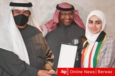 وزير التربية يكرم الطالبات الفائزات بمسابقة مناهزات اللغة العربية