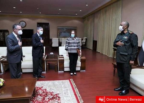 البرهان خلال لقائه مع الوفد الأمريكى بالسودان