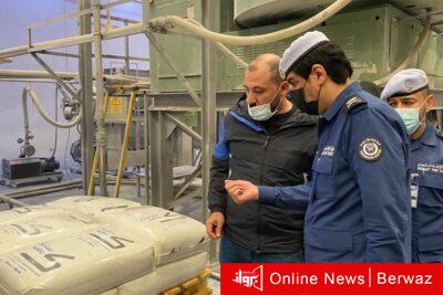 اللواء خالد عبدالله فهد أثناء زيارته لعدد من المصانع الوطنية في منطقة صبحان