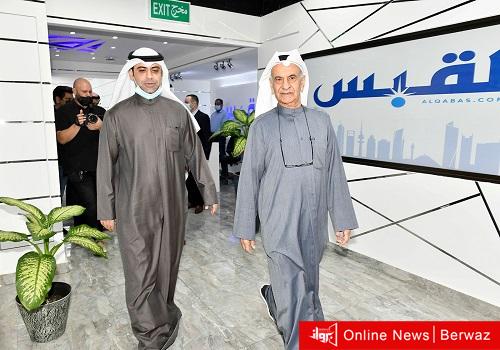 وزير الإعلام يقوم بجولة تفقدية لعدد من الصحف المحلية