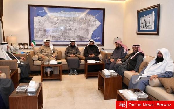 وزير الدفاع ومجموعة من علماء ومشايخ الدين في الكويت