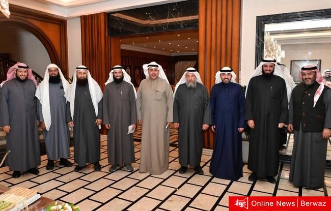 وزير الدفاع ومجموعة من علماء ومشايخ الدين في الكويت