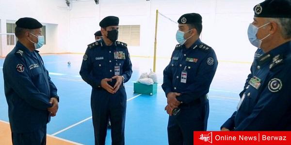 المكراد أثناء تفقده لمركز الجهراء للإطفاء