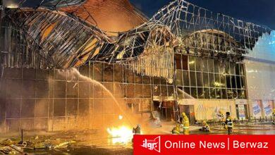 حريق مجمع تجاري قيد الهدم في منطقة الري