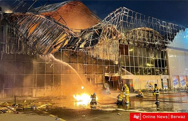 حريق مجمع تجاري قيد الهدم في منطقة الري