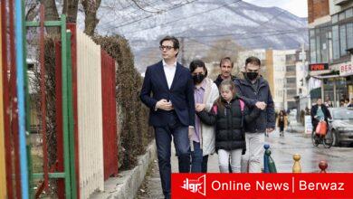 رئيس مقدونيا يصطحب طفلة تعرضت للتنمر