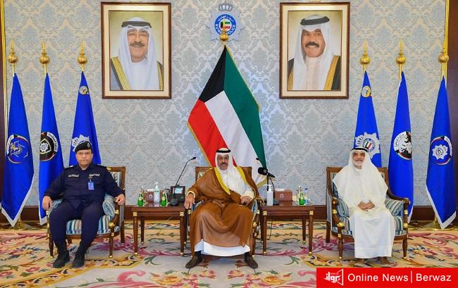 وزير الداخلية يشهد حفل تخريج الدفعة السابعة من الباحثين القانونيين