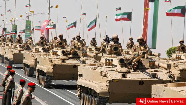 الصفوف الأمامية