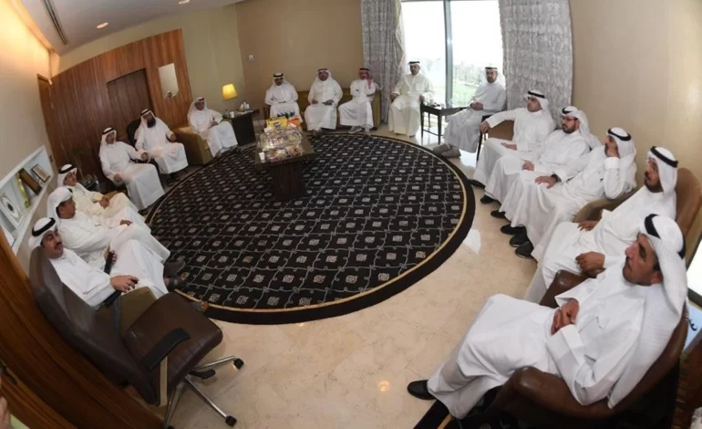 النواب المعتصمون