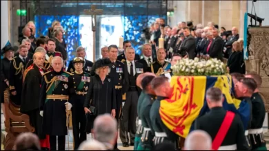 الملكة إليزابيث