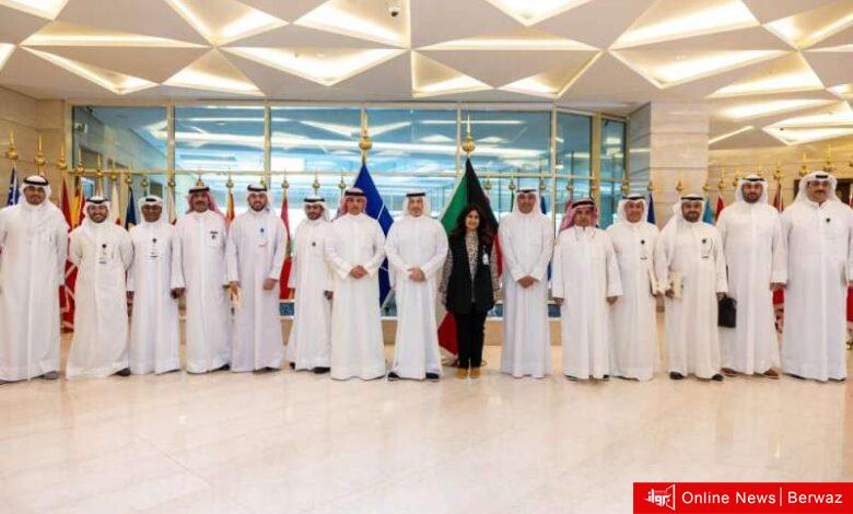 وزير الخارجية