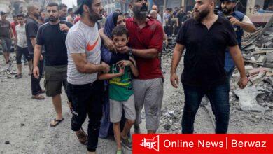 طفلا فلسطينيا