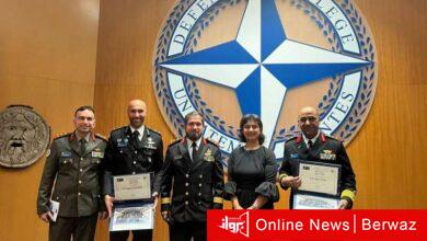 ضابطين كويتيين