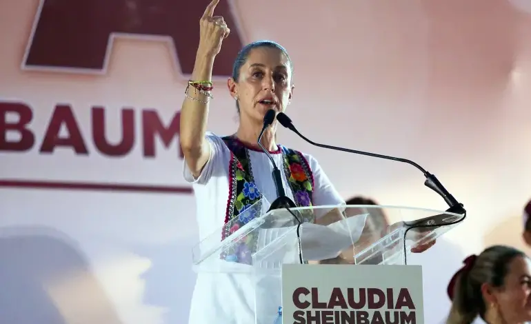 كلاوديا شينباوم