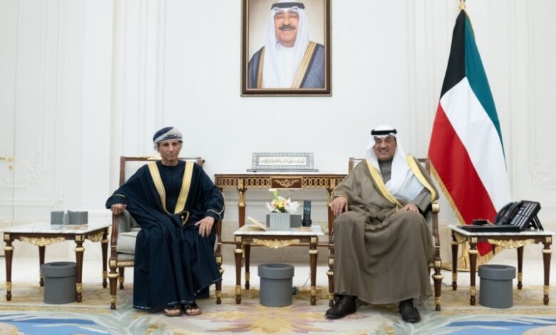 سمو ولي العهد يستقبل وزراء الدفاع الخليجيين