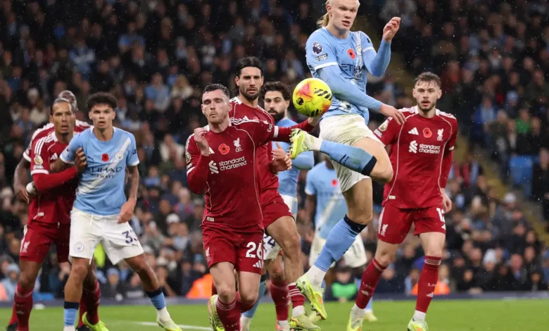 مانشستر سيتي يسحق ليفربول بثلاثية ويضيق الخناق على آرسنال