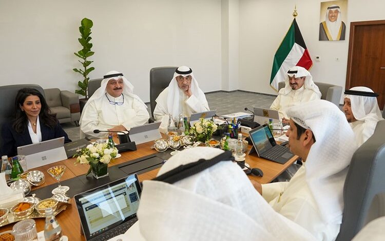 مجلس الوزراء يطلع على عرض مرئي لوزير الصحة بشأن إطلاق تطبيق «سالم»