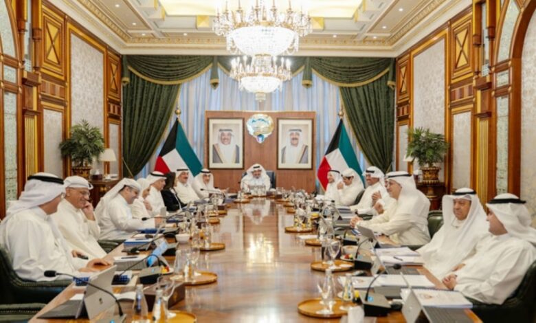 مجلس الوزراء يوجّه الجهات الحكومية لدعم لجنة قضايا المال العام وتشديد الرقابة على التموين