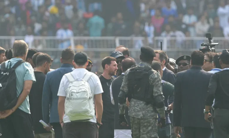 فوضى وغضب جماهيري خلال زيارة ميسي إلى الهند
